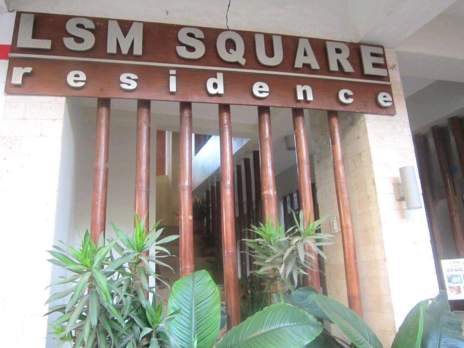Lsm Square Residences Balabag  ภายนอก รูปภาพ