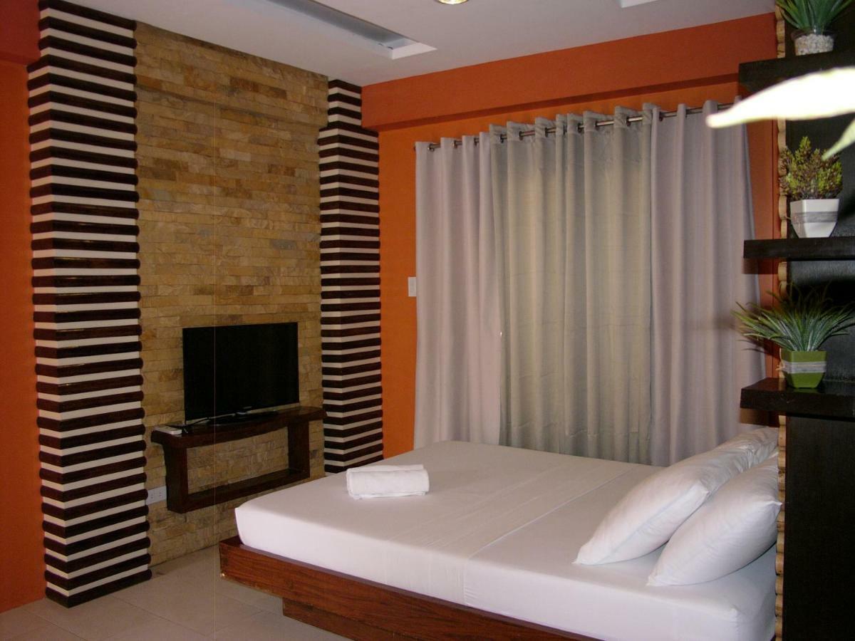Lsm Square Residences Balabag  ภายนอก รูปภาพ